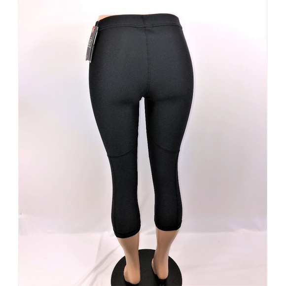 Under Armour Black Capri Heatgear Leggings - Picture 4 of 4